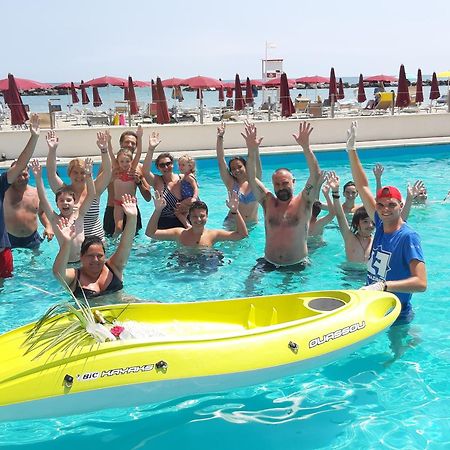 Hotel Classic Lido Di Savio Esterno foto