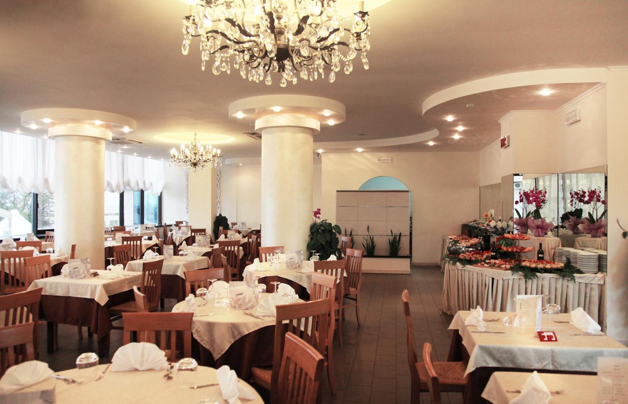 Hotel Classic Lido Di Savio Esterno foto