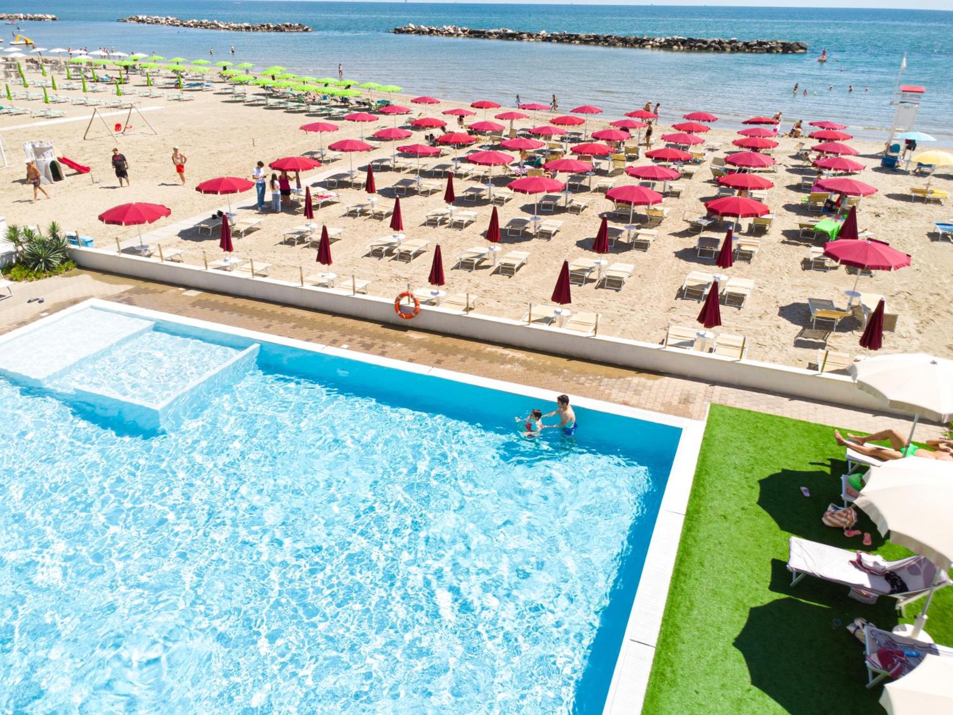 Hotel Classic Lido Di Savio Esterno foto