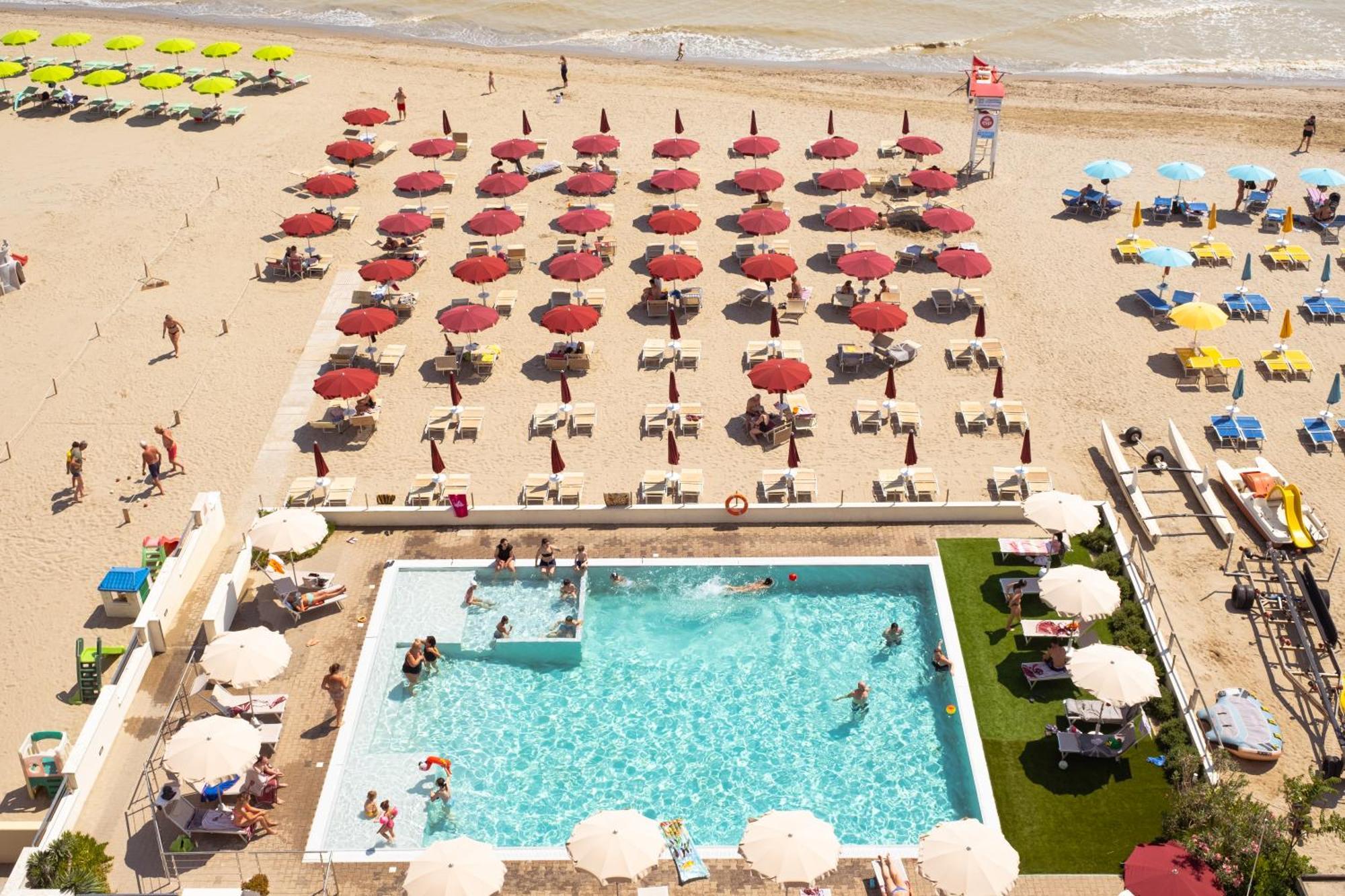 Hotel Classic Lido Di Savio Esterno foto