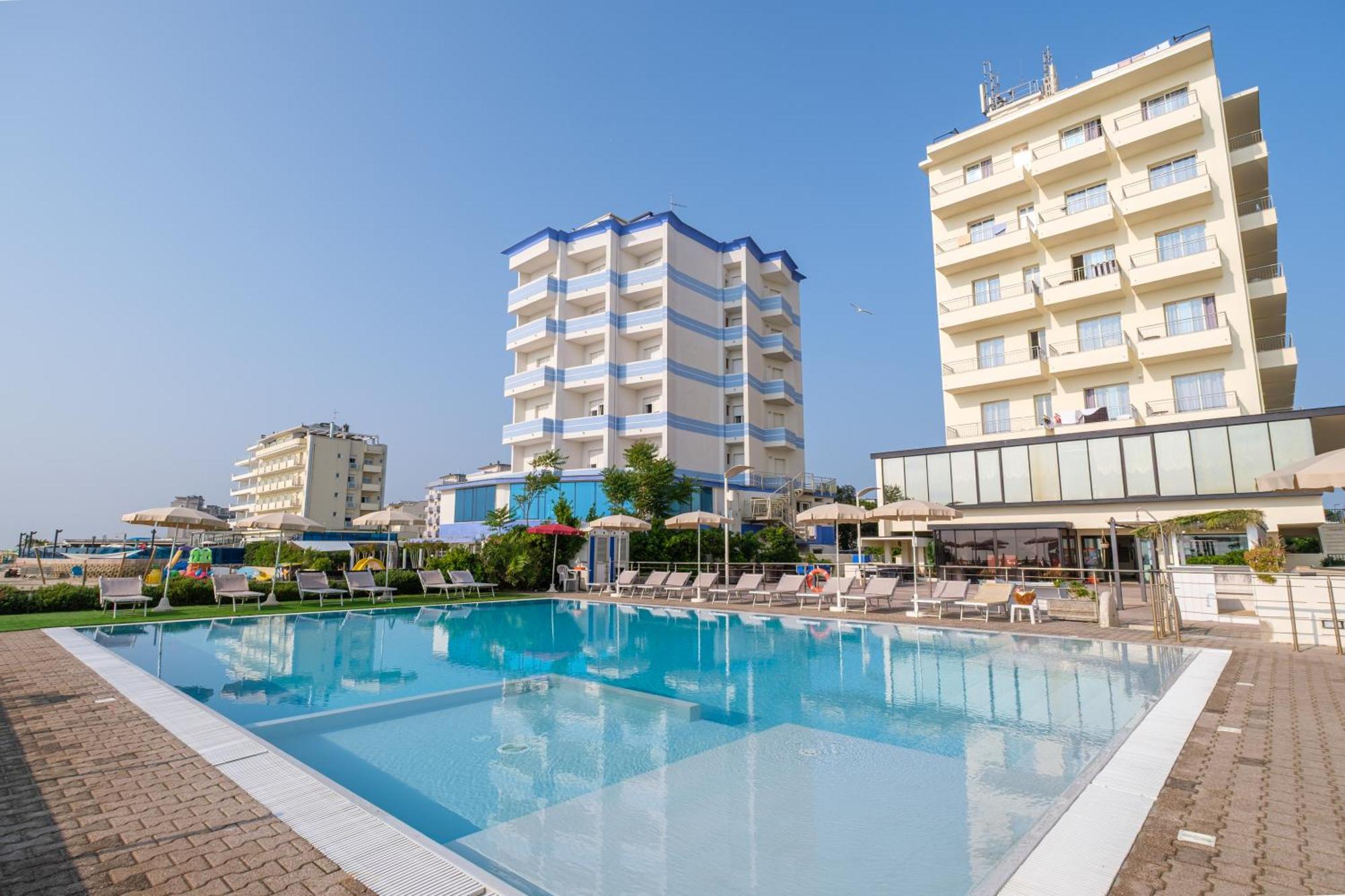 Hotel Classic Lido Di Savio Esterno foto