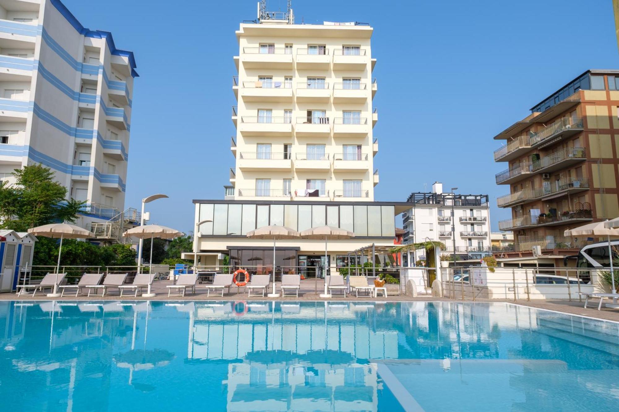 Hotel Classic Lido Di Savio Esterno foto