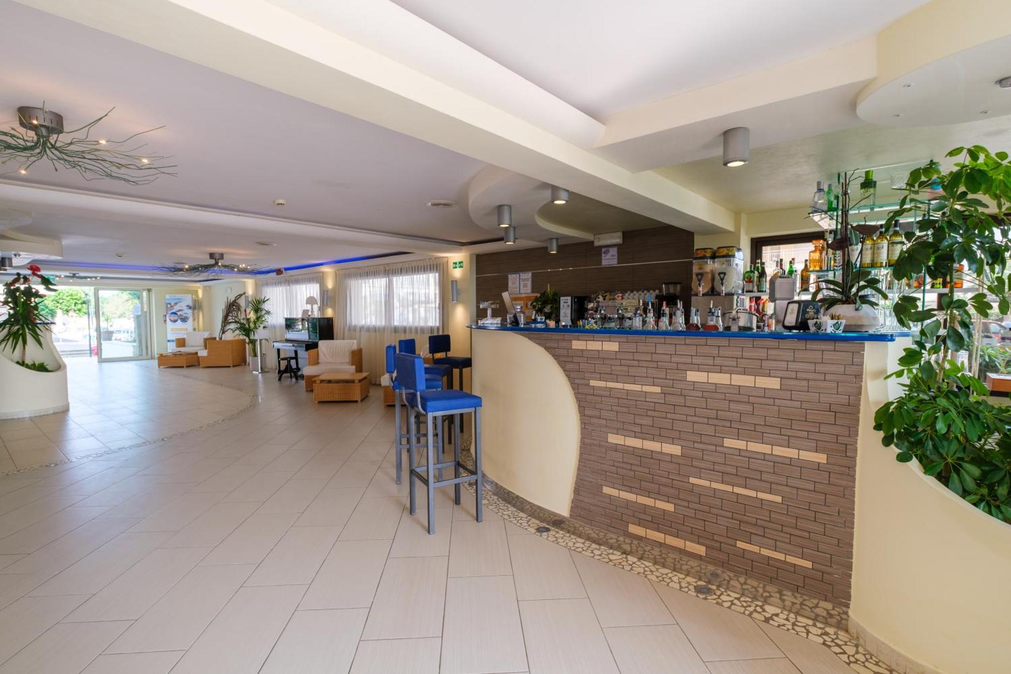 Hotel Classic Lido Di Savio Esterno foto