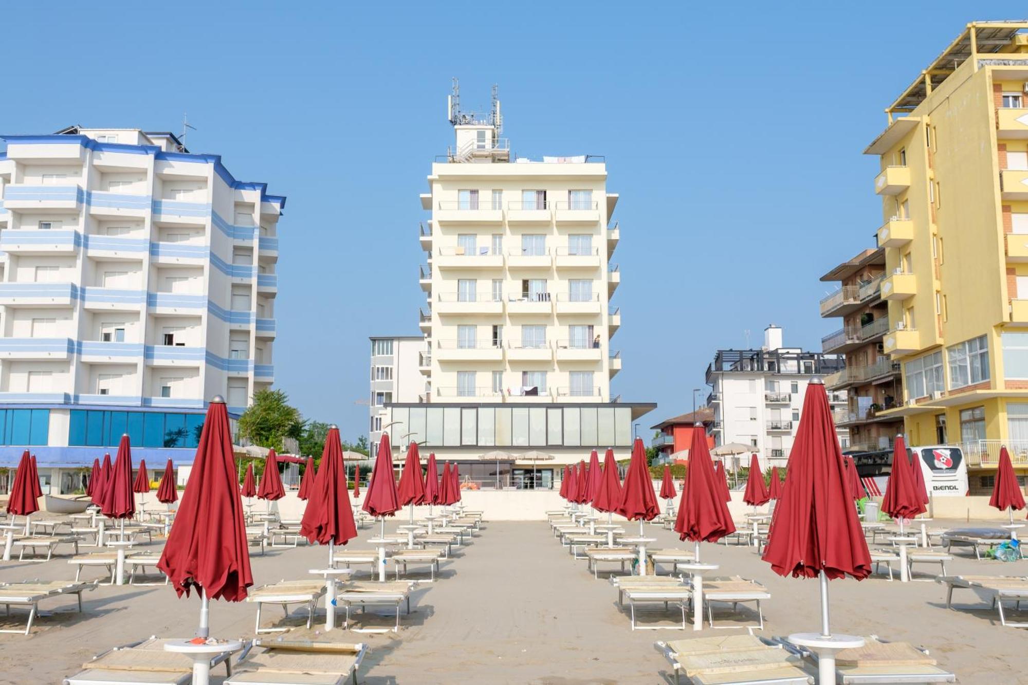 Hotel Classic Lido Di Savio Esterno foto
