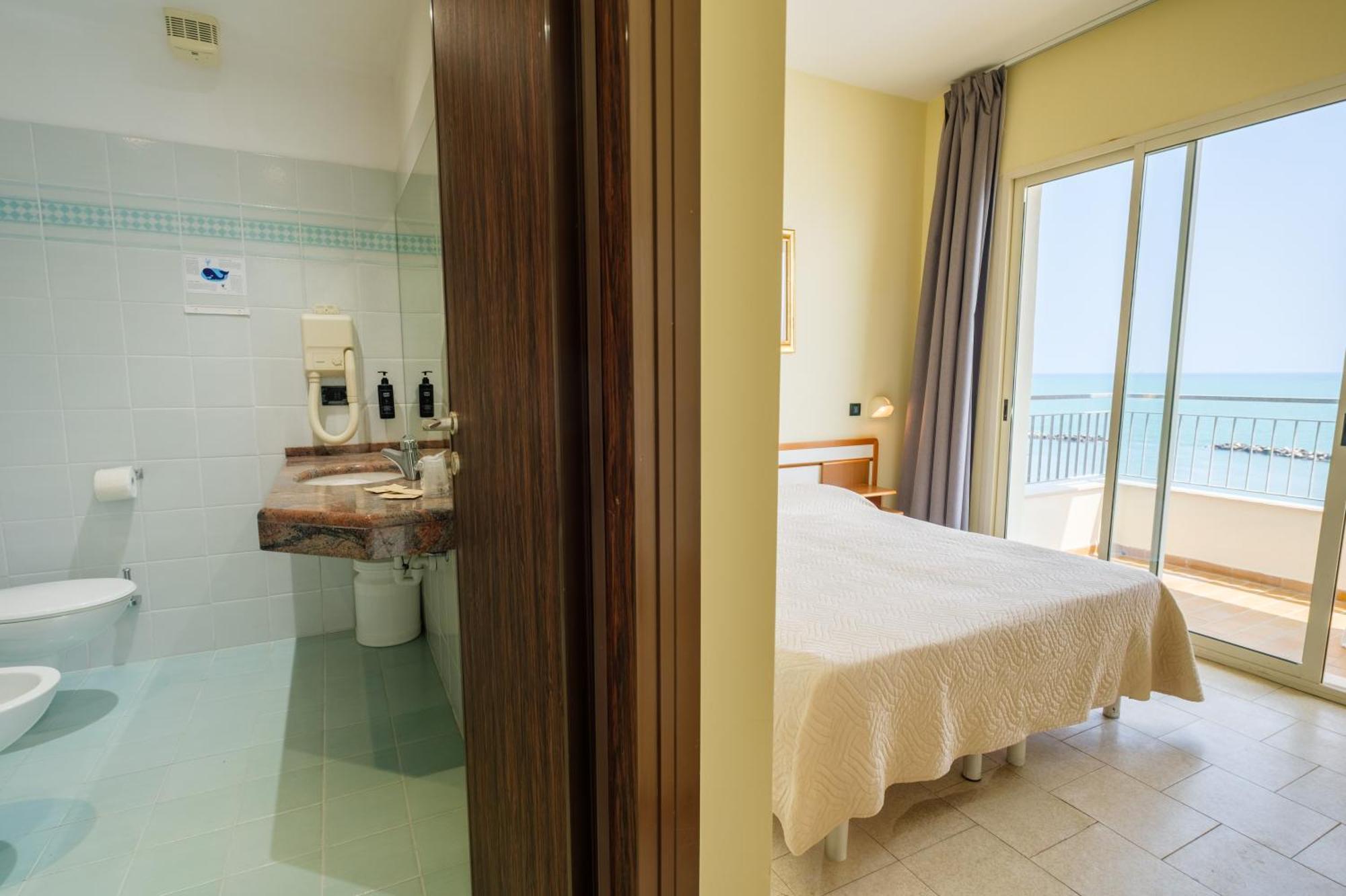 Hotel Classic Lido Di Savio Esterno foto